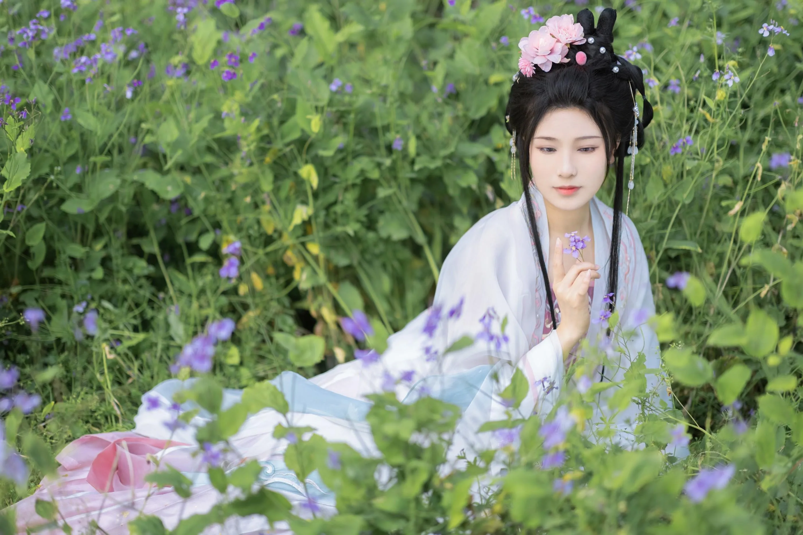 [艺图语] 2022.06.04 花间 阿銧 [34P]插图9